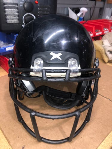 USED XENITH X2E+ YOUTH FOOTBALL HELMET - LARGE - BLACK