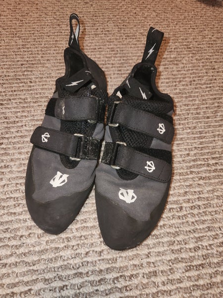 Women's Rock Climbing Shoes - W 8.5 - Lightly Used