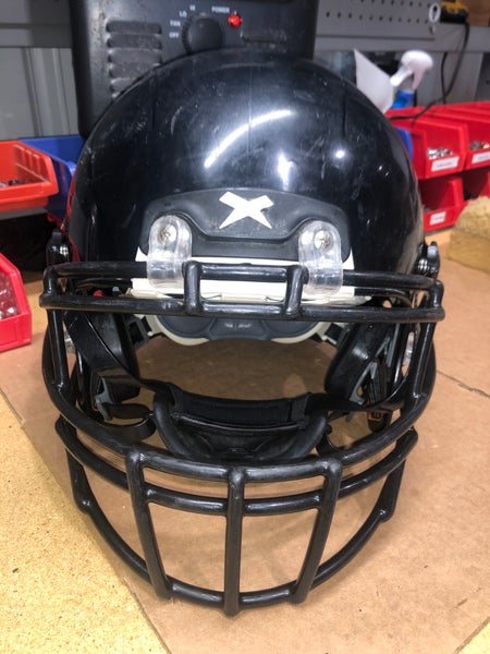 USED XENITH X2E+ YOUTH FOOTBALL HELMET - LARGE - BLACK