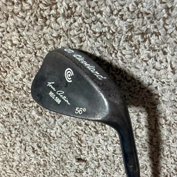 Cleveland Tour Action Mens RH Sand Wedge 56 Degree Golf Club