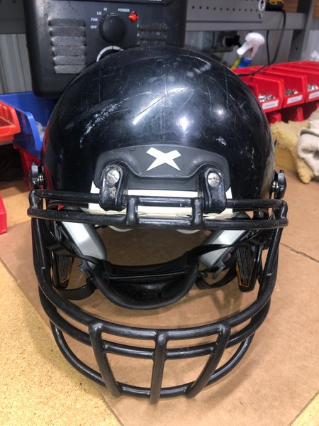 USED XENITH X2E+ YOUTH FOOTBALL HELMET - LARGE - BLACK
