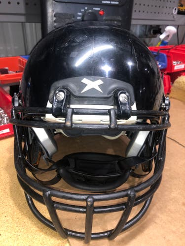 USED XENITH X2E+ YOUTH FOOTBALL HELMET - LARGE - BLACK