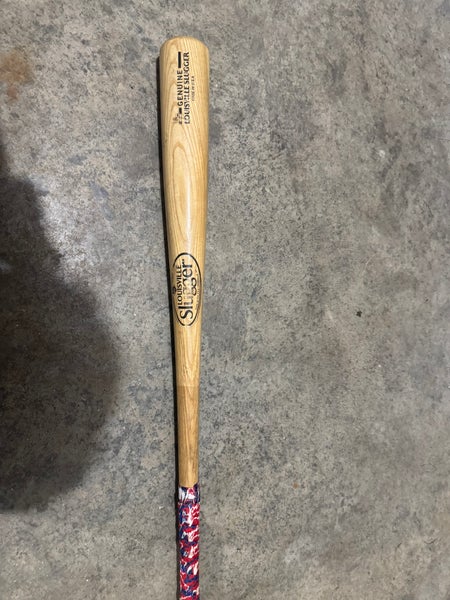 2022 Louisville Slugger Genuine Wood Bat 32" (Used)