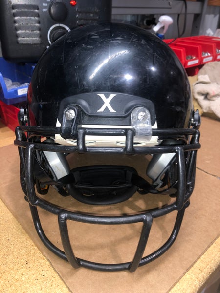 USED XENITH X2E+ YOUTH FOOTBALL HELMET - LARGE - BLACK