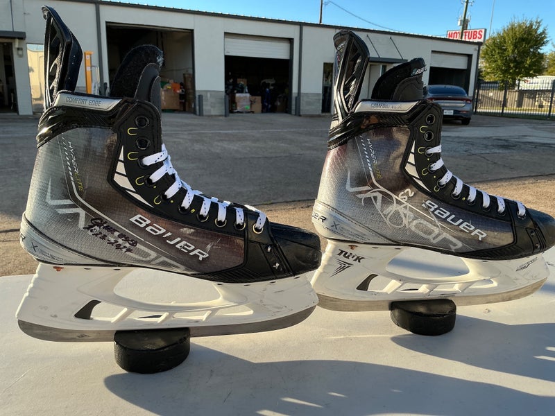Bauer Vapor HyperLite Mens Pro Stock Size 9 Hockey Skates 83836