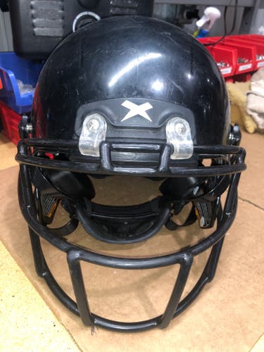 USED XENITH X2E+ YOUTH FOOTBALL HELMET - MEDIUM - BLACK