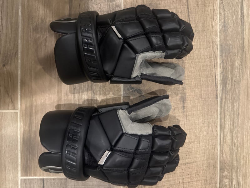 Warrior Nemesis Goalie Gloves 12" (Used)