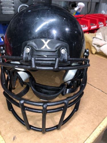 USED XENITH X2E+ YOUTH FOOTBALL HELMET - MEDIUM - BLACK
