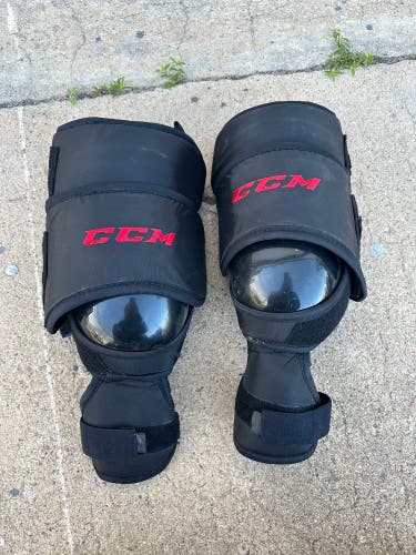 CCM KP500 Senior Goalie Knee Pads (Used)