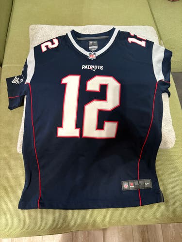 Patriots Tom Brady Large Boys Nike Jersey (Used)