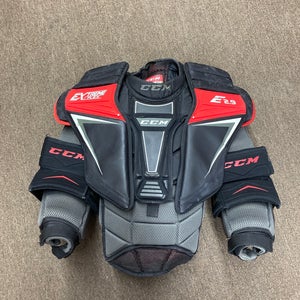 Medium CCM Extreme Flex Shield E2.9 Goalie Chest Protector (Used)