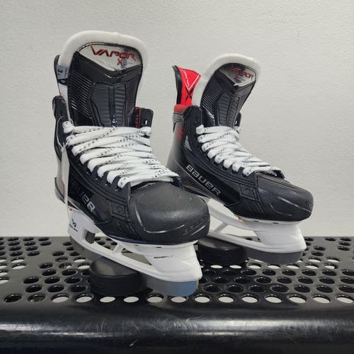 Bauer Vapor X5 Pro Junior Hockey Skates (New)