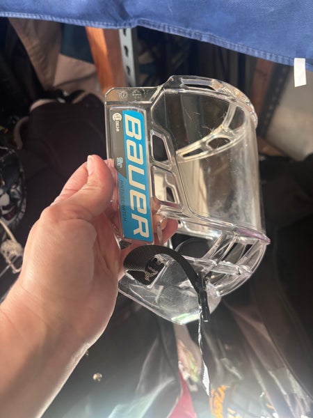 Large Bauer clear visor (Used)
