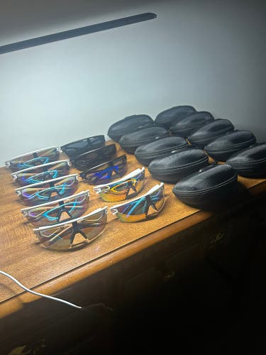 Unisex One Size Fits All Oakley Radar EV Sunglasses (New)