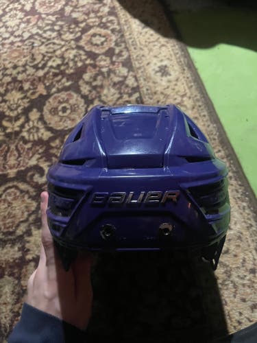 Small Bauer Re-Akt 150 Helmet (Used)
