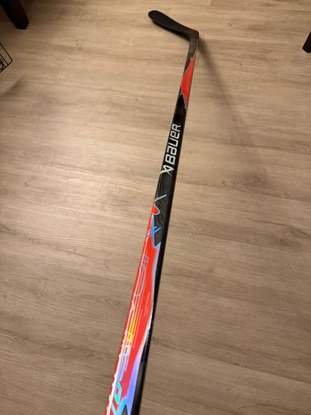 Senior Red Bauer Vapor FlyLite Left Hand Hockey Stick P92 70 Flex (New)