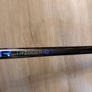 Senior CCM Ribcor Trigger 10 Pro Right Handed Hockey Stick P28 65 Flex (New)