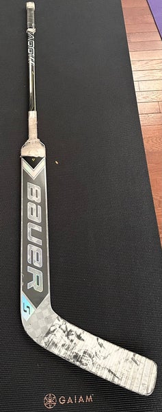 Lightly used Bauer Shadow Regular Goalie Stick 24" Paddle (Used) need gone