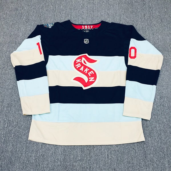 Seattle Kraken Matty Beniers  Hockey Jersey Throwback vintage size 52