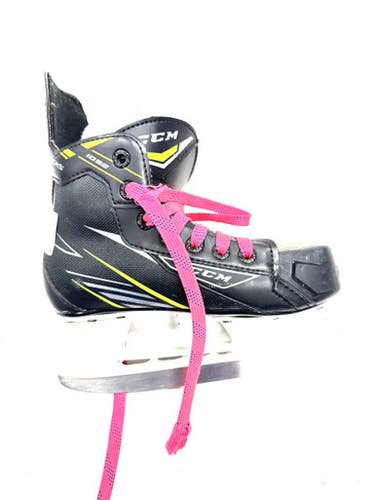 Used CCM 1092 TACKS Junior Hockey Skate Junior 01 11860-S000301473