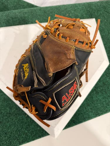 All Star CM3030 RH Catcher's Glove 32.5" (Used)