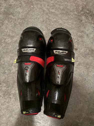 Senior Bauer Vapor 3X 15" Shin Pads (Used)