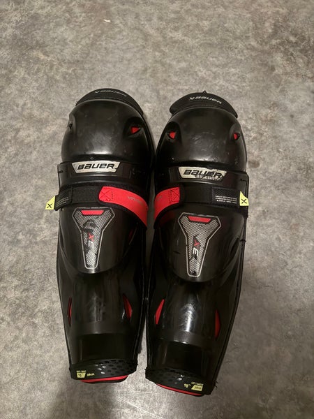 Senior Bauer Vapor 3X 15" Shin Pads (Used)