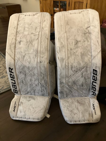 XS Bauer Supreme M5 Pro Goalie Leg Pads (Used)