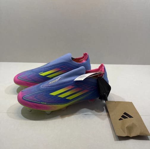 Men's Size M 6.0 (W 7.0) Adidas Cleats (New)