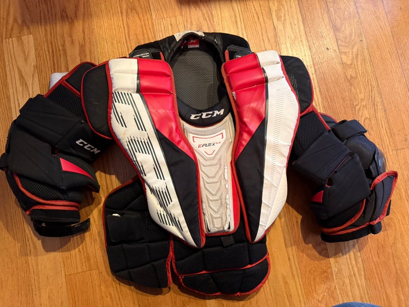 Medium CCM EFlex 5.9 Goalie Chest Protector (Used)