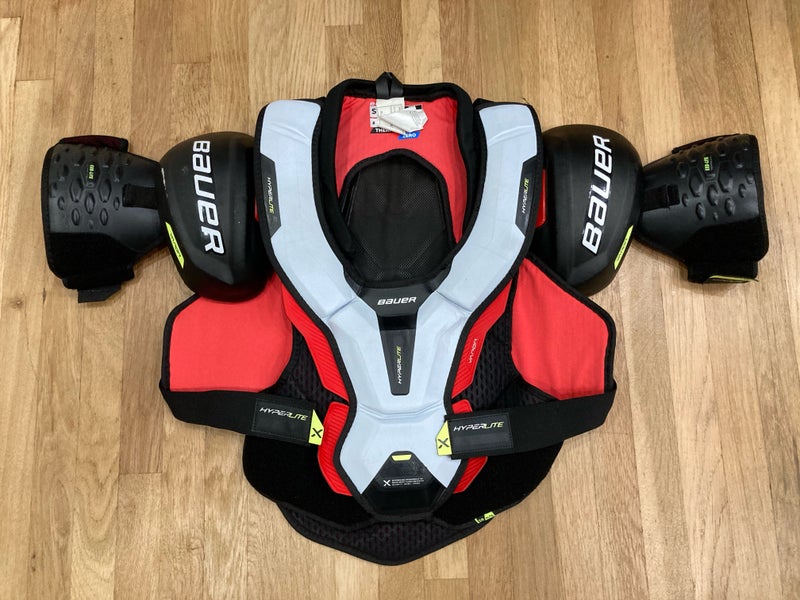 XL Senior Bauer Vapor Hyperlite Shoulder Pads (Used)