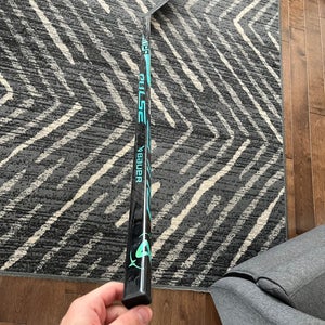 New Bauer Pulse Right Hand P28 70 Flex