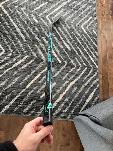 New Bauer Pulse Right Hand P28 70 Flex