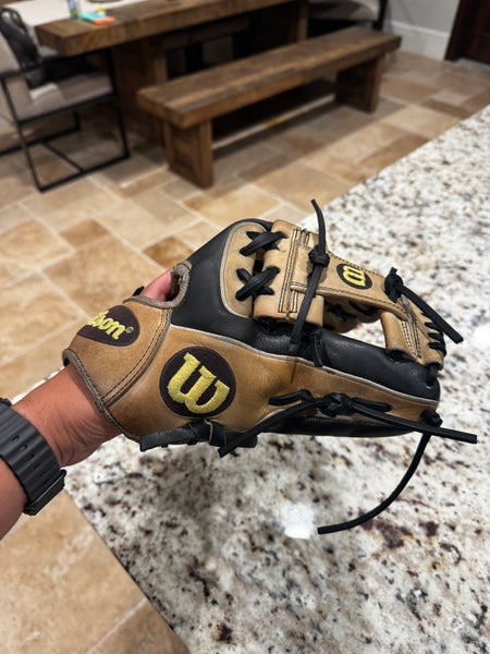Wilson A2000 RH Infield Baseball Glove 11.5" (Used)