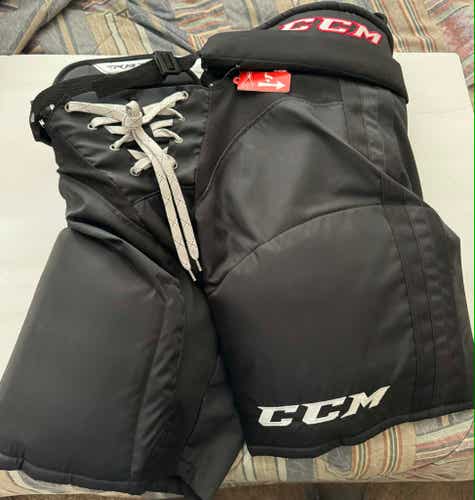 Men's Senior Medium CCM RBZ 150 Hockey Pants (New)