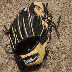 Wilson RH Infield A550 Baseball Glove 11.5" Nice,  Game Ready, Glove