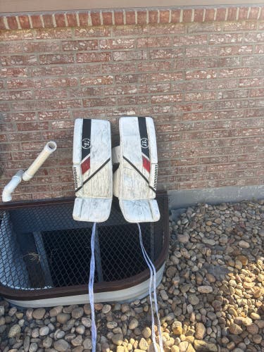33" Warrior Ritual G5 Goalie Leg Pads (Used)