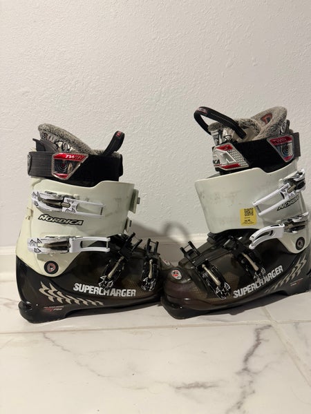 Mondo 30 & up Nordica Supercharger Ski Boots (Used)