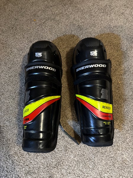 Senior Sher-Wood 5030 15" Shin Pads (Used)