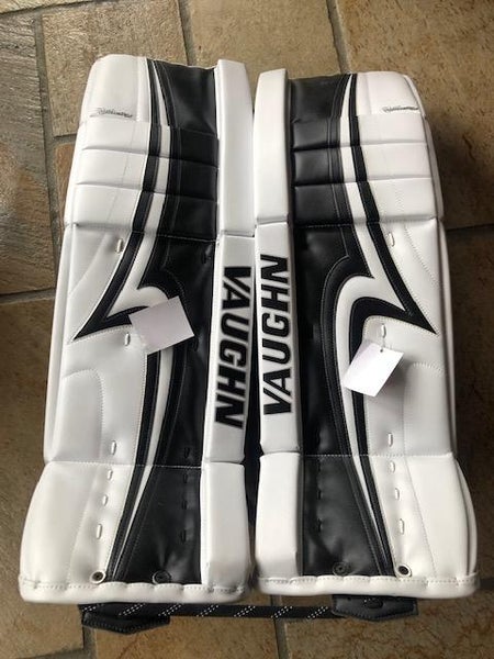 New Senior 35+2" Vaughn V-Elite Pro Carbon Goalie Leg Pads (READ DESCRIPTION)