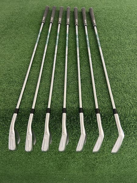 Mizuno Pro 243 Forged Iron Set 5-G / NS Pro Neo 95 Regular