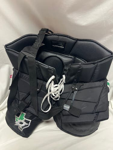 Pro return Vaughn SLR4 Pro Carbon Hockey Goalie Pants