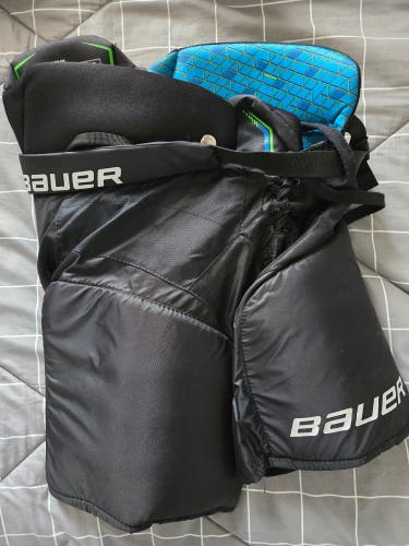 Junior Small Bauer Nexus Hockey Pants (Used)
