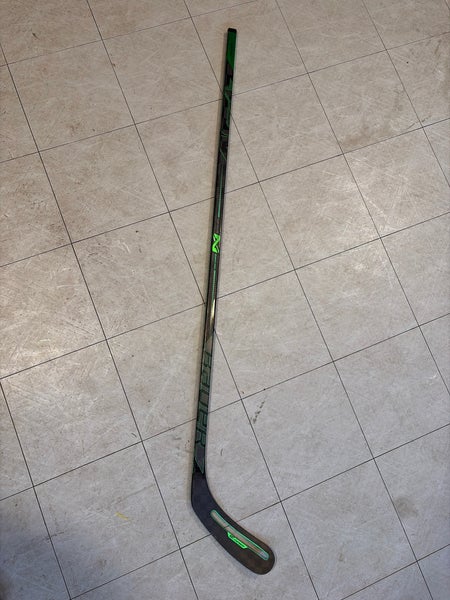 Senior Bauer Sling Left Hand Hockey Stick P92 87 Flex (Used)