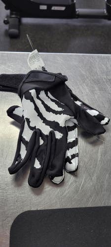 Used Cutters YOUTH RECEIVER L/XL FB Gloves None L/XL 11497-S000154003