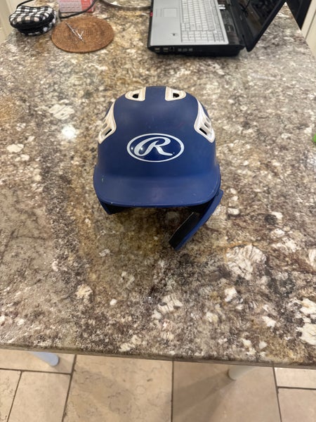 One Size Fits All Rawlings R16 Batting Helmet (Very Good)