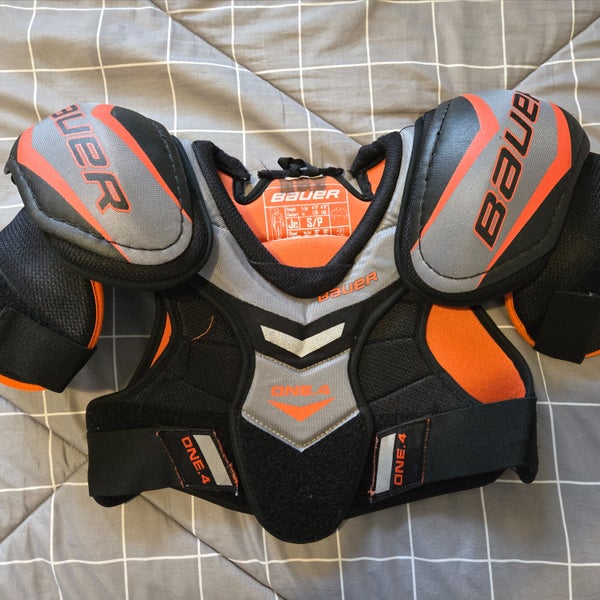 Small Junior Bauer Shoulder Pads (Used)