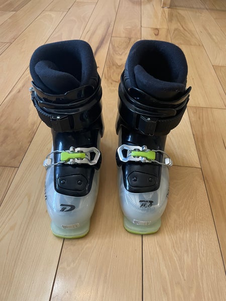 Mondo 21 & 21.5 Unisex Dalbello All Mountain Menace 2 Ski Boots (Used)