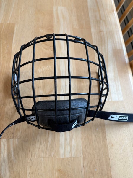 XS Nike FM2500 Full Cage (Used)