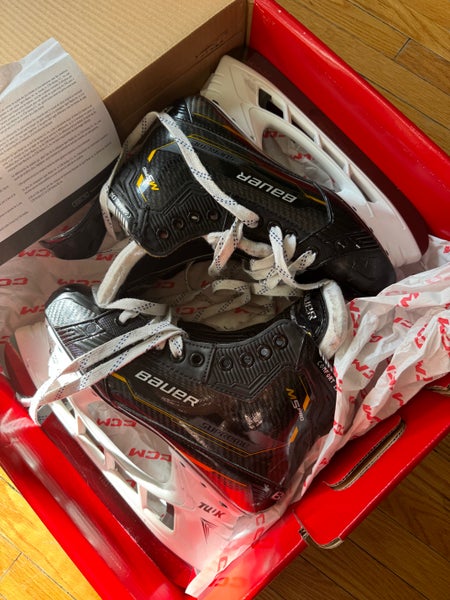 2022 Bauer Supreme M5 Pro Hockey Skates Size 5.5 (Used)